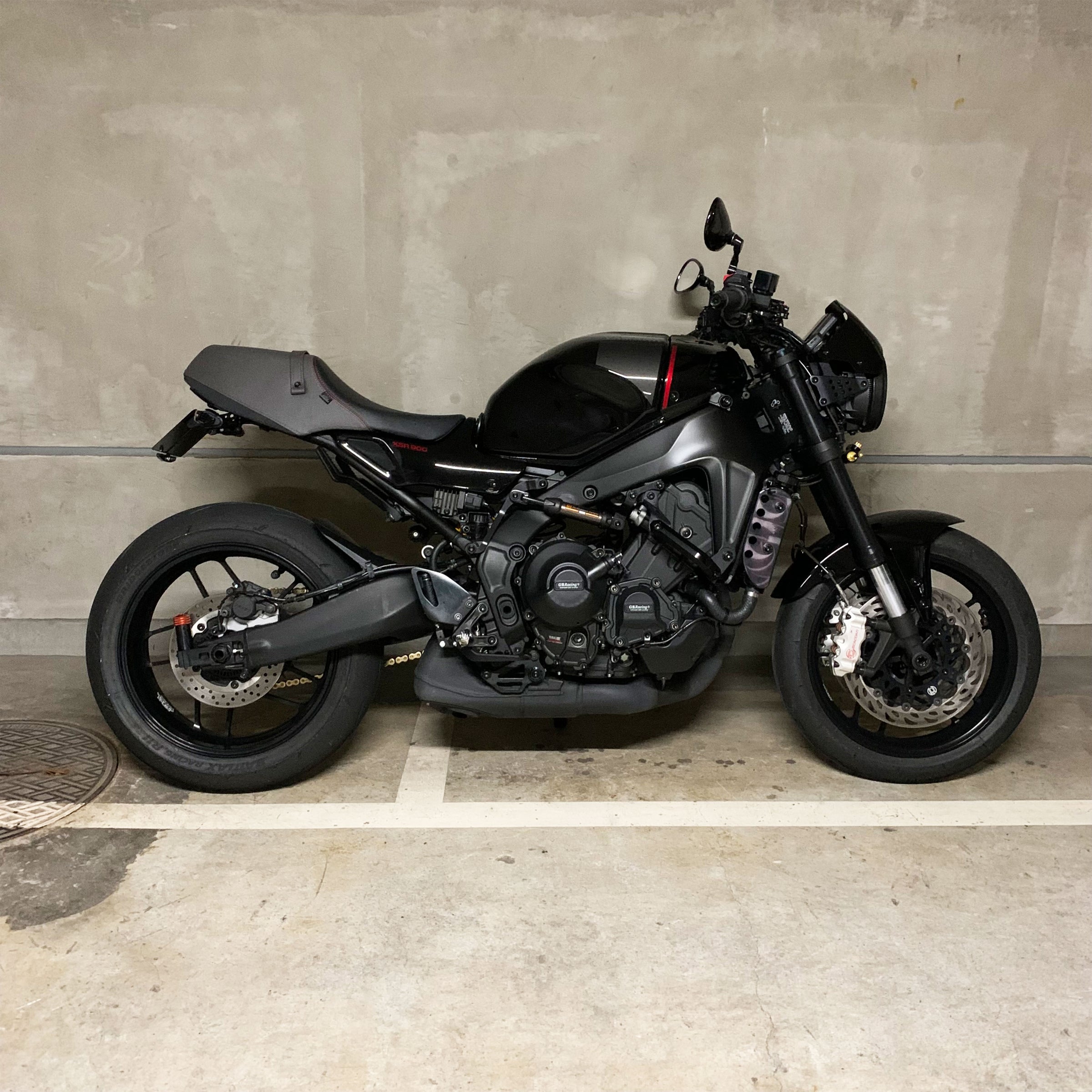 YMCK Component】CNCライセンスプレートホルダーV2for XSR900
