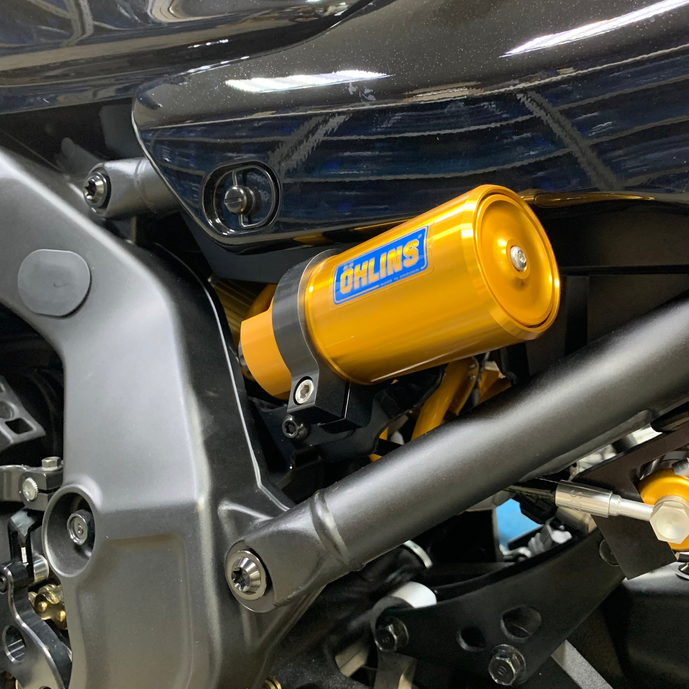 限定セール -SALE YMCK Component】09SPOEMオーリンズCNCブラケット 2022 【XSR900 パーツ
