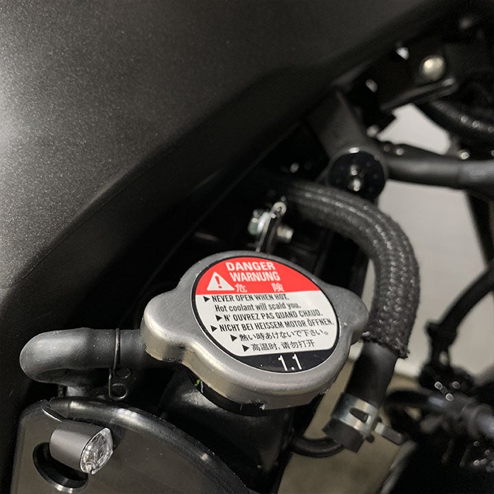 YMCK Component】CNCラジエターキャップカバーfor 【XSR900 2022