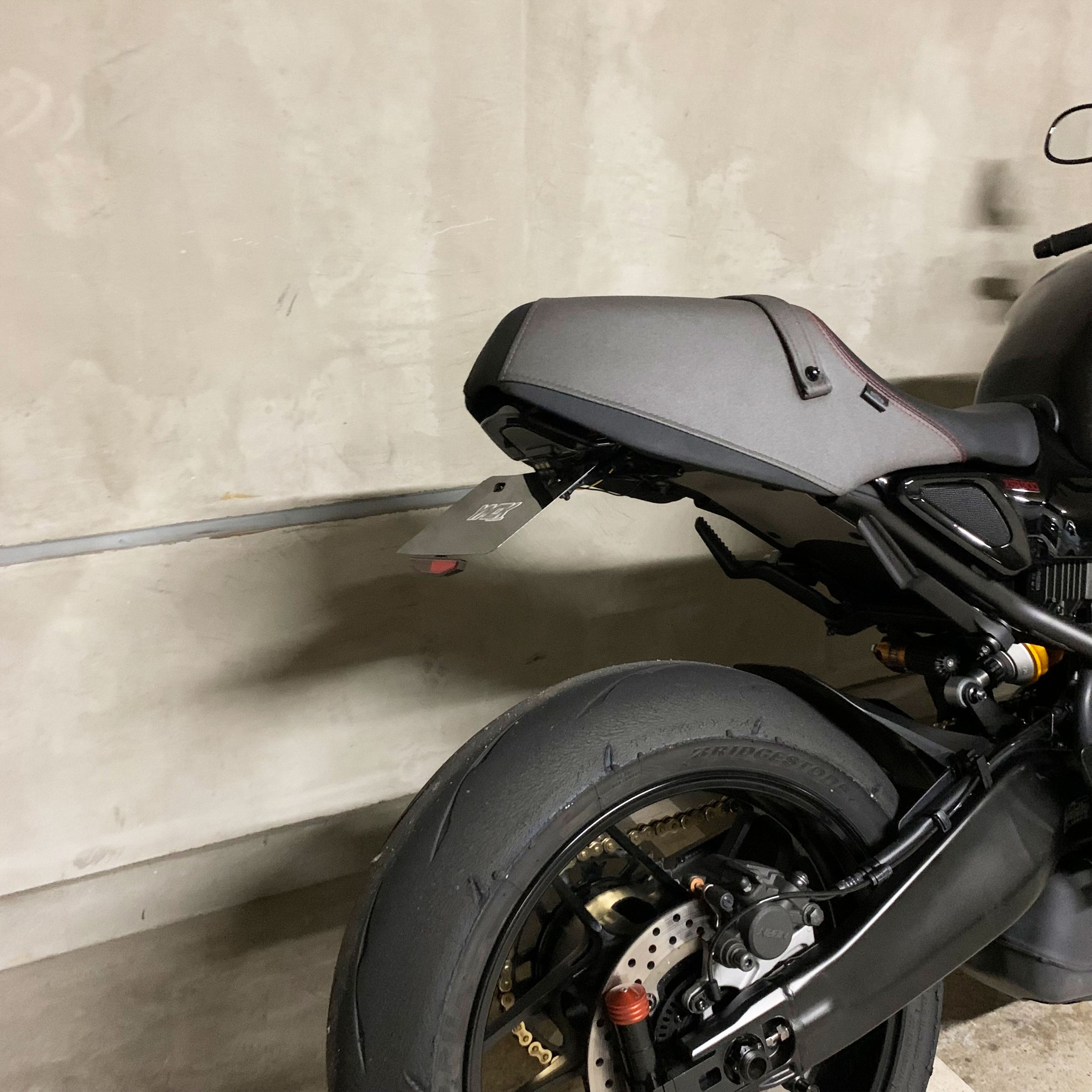 YMCK ヤマック 09SPOEMオーリンズCNCブラケット XSR900ヤマハ YMCK ヤマック 09SPOEMオーリンズCNCブラケット XSR900 YAMAHA