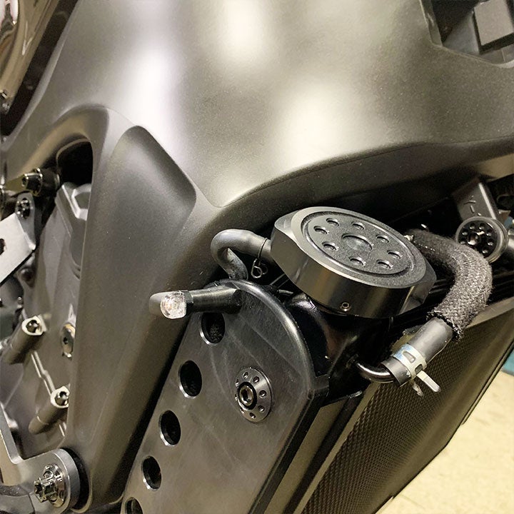 YMCK Component】CNCラジエターサイドガードキットfor 【XSR900