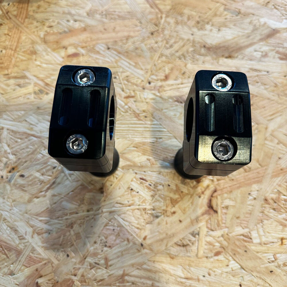 【福袋セール】 YMCK Component】CNCトップブリッジ for XSR900【2022 ピンズ・ピンバッジ・缶バッジ